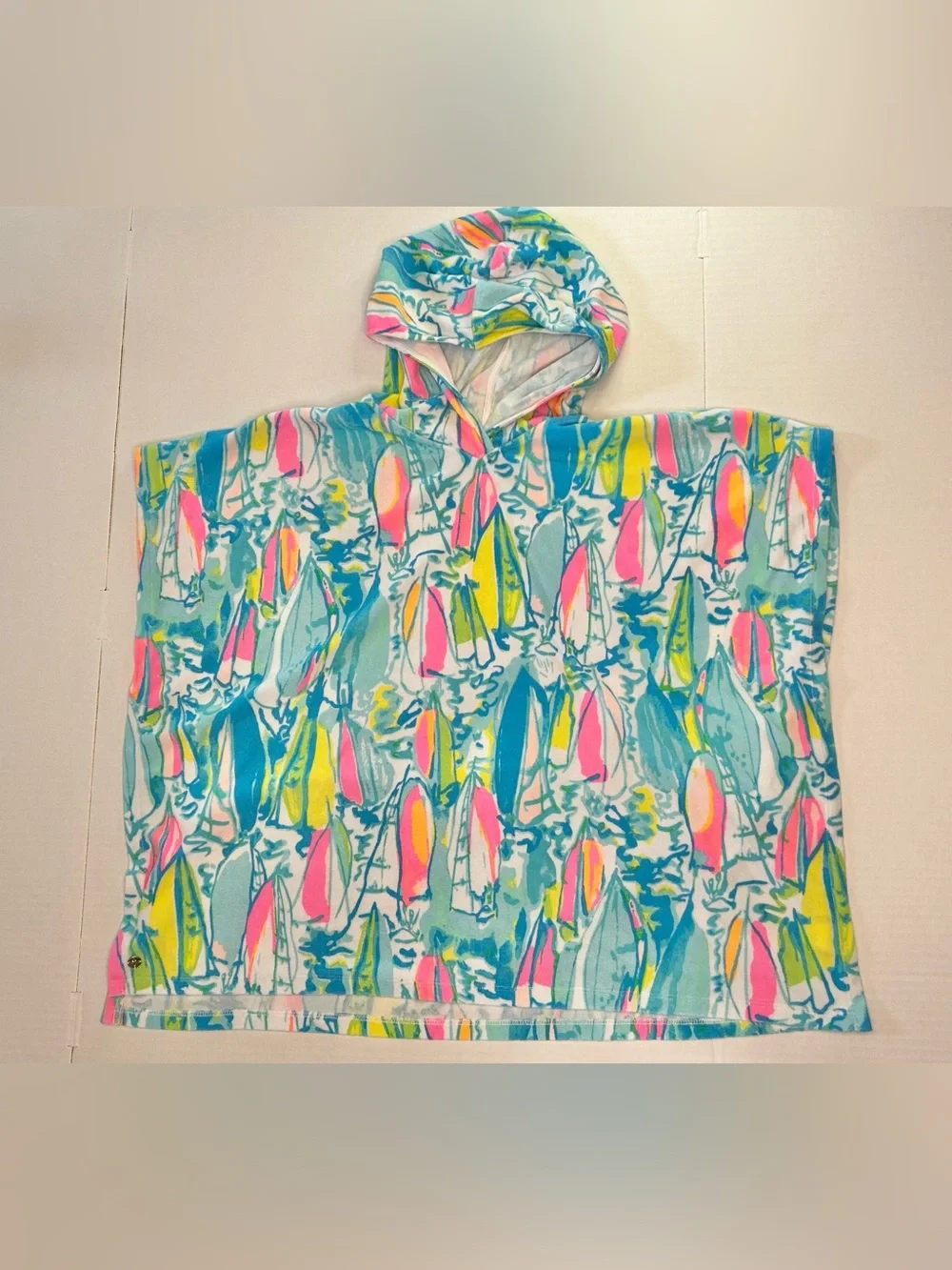 Lilly Pulitzer Sail Boat Terry Cloth Hooded Poncho Swim Cover Up Girl's Size L
